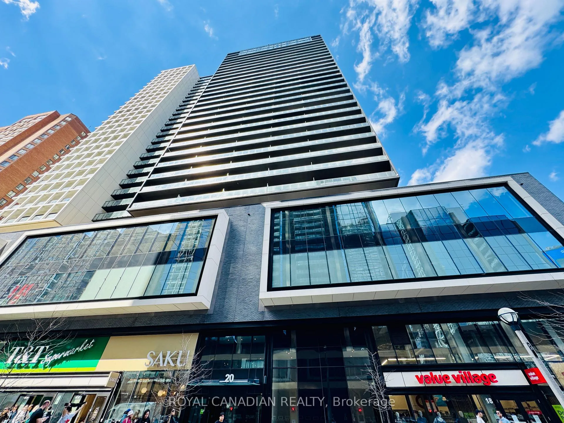 Front of Unit 1317, 20 Edward Street S