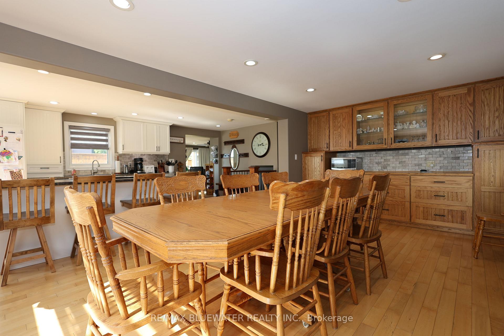 Photo 18 of 34486 Gore Road, South Huron, Stephen — HOMEH