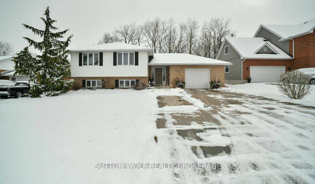Front of 107 Mckellar Street