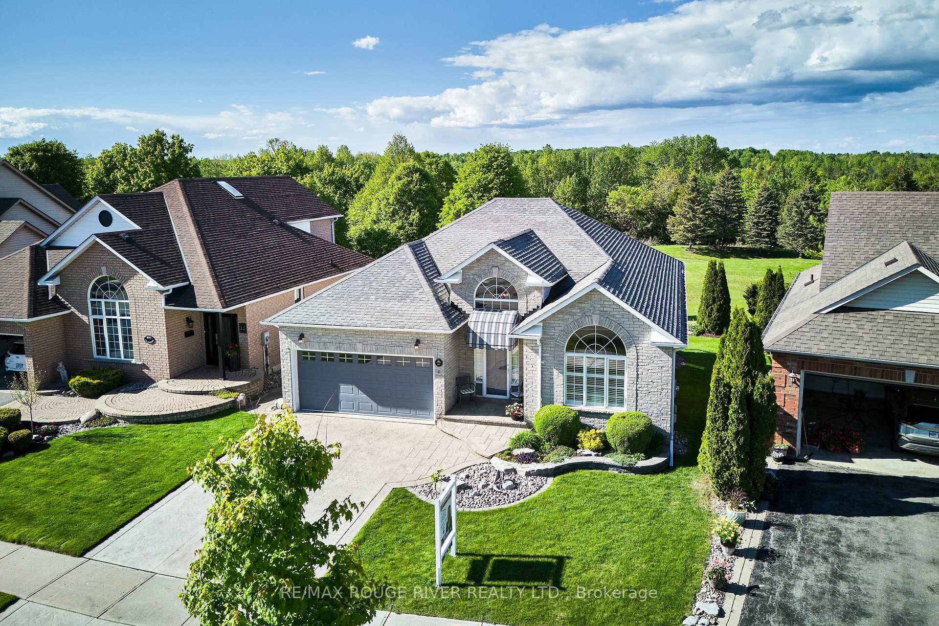 Photo 1 of 247 Waterbury Crescent, Scugog, Port Perry — HOMEH