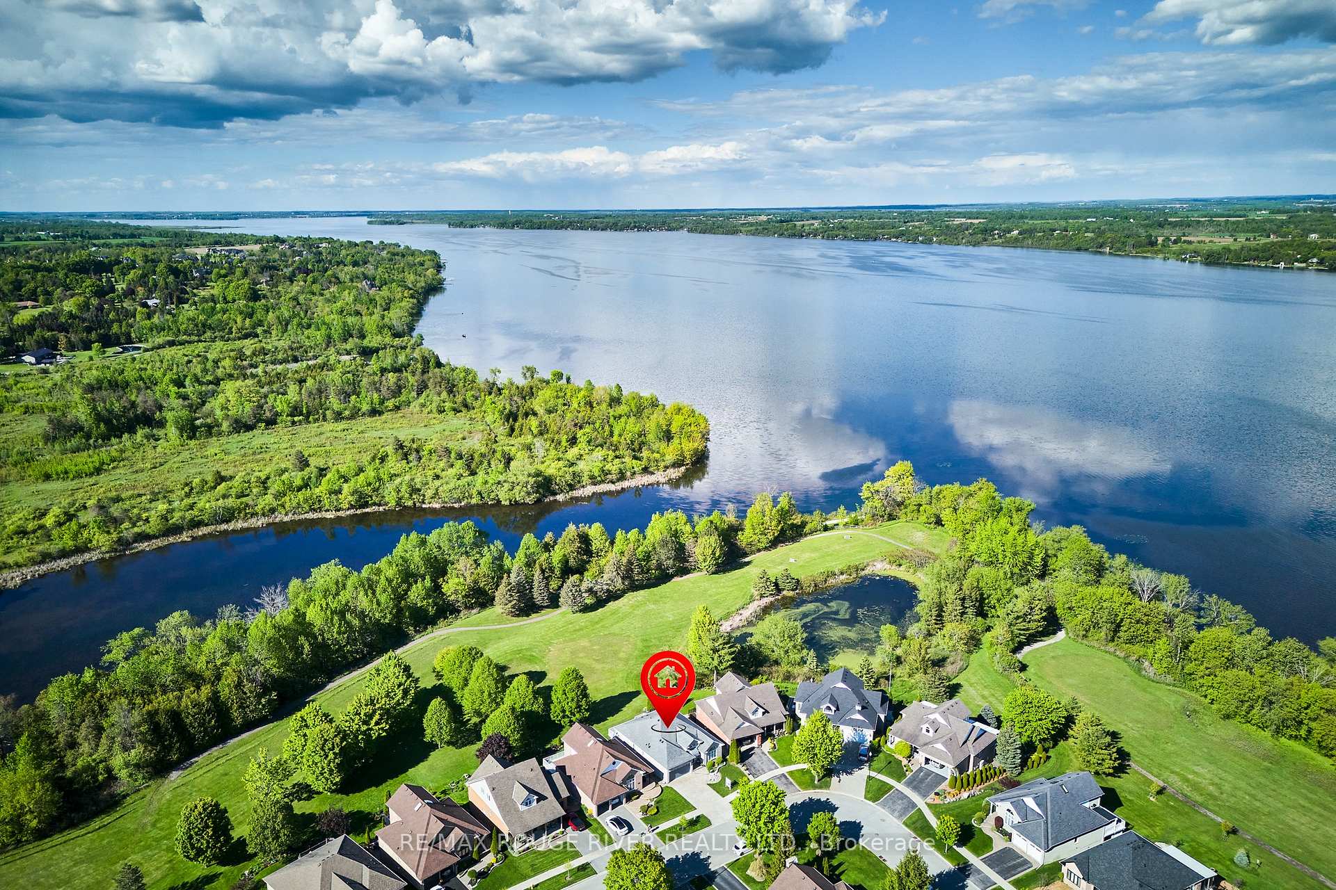 Photo 3 of 247 Waterbury Crescent, Scugog, Port Perry — HOMEH