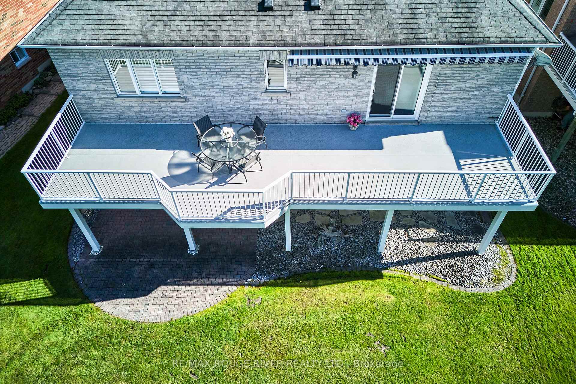 Photo 7 of 247 Waterbury Crescent, Scugog, Port Perry — HOMEH