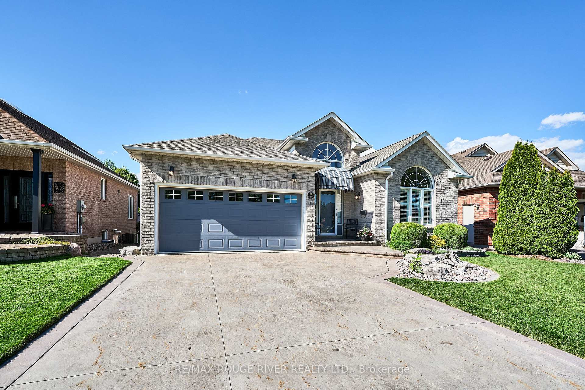 Photo 12 of 247 Waterbury Crescent, Scugog, Port Perry — HOMEH