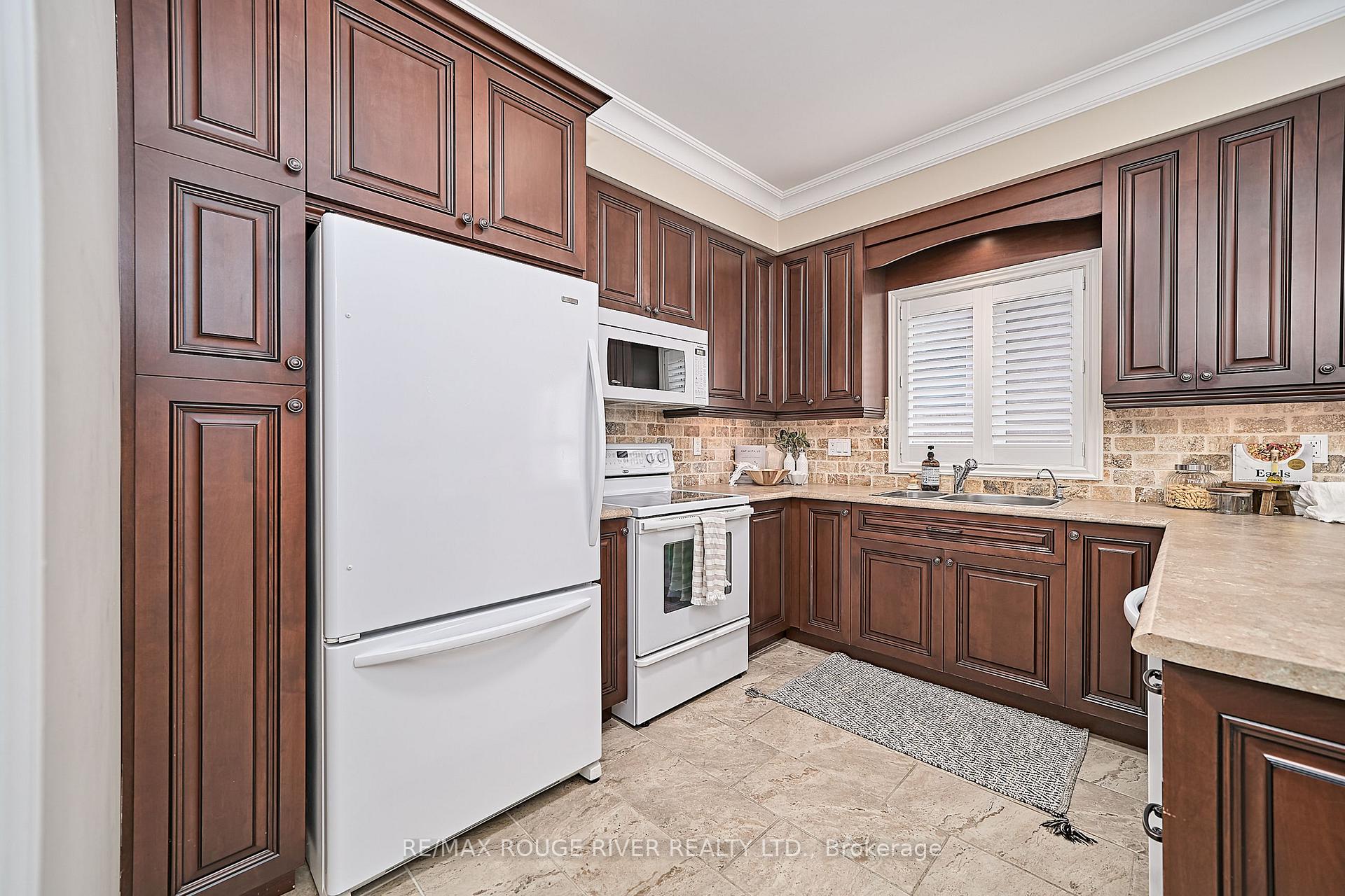 Photo 26 of 247 Waterbury Crescent, Scugog, Port Perry — HOMEH