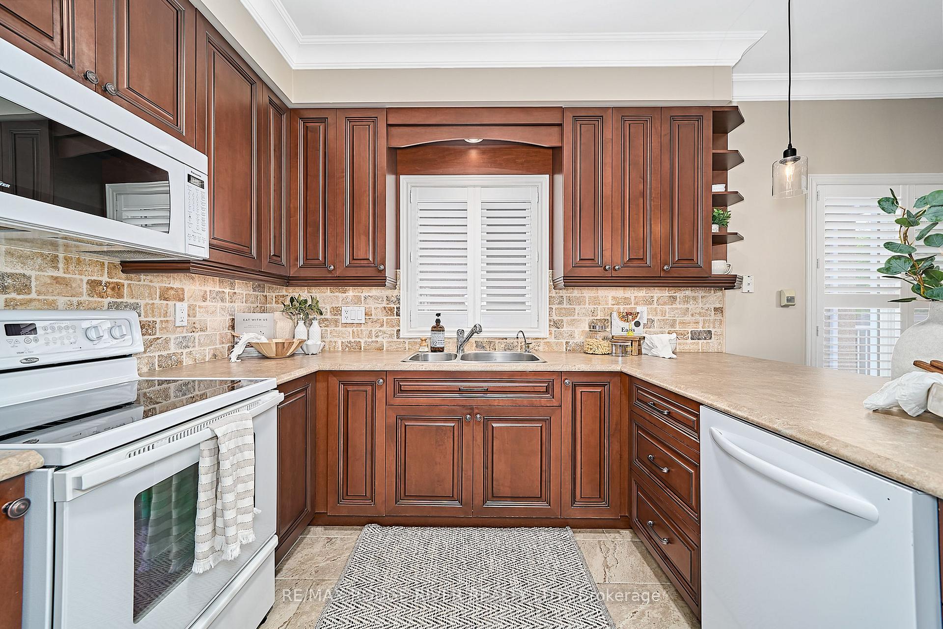 Photo 27 of 247 Waterbury Crescent, Scugog, Port Perry — HOMEH