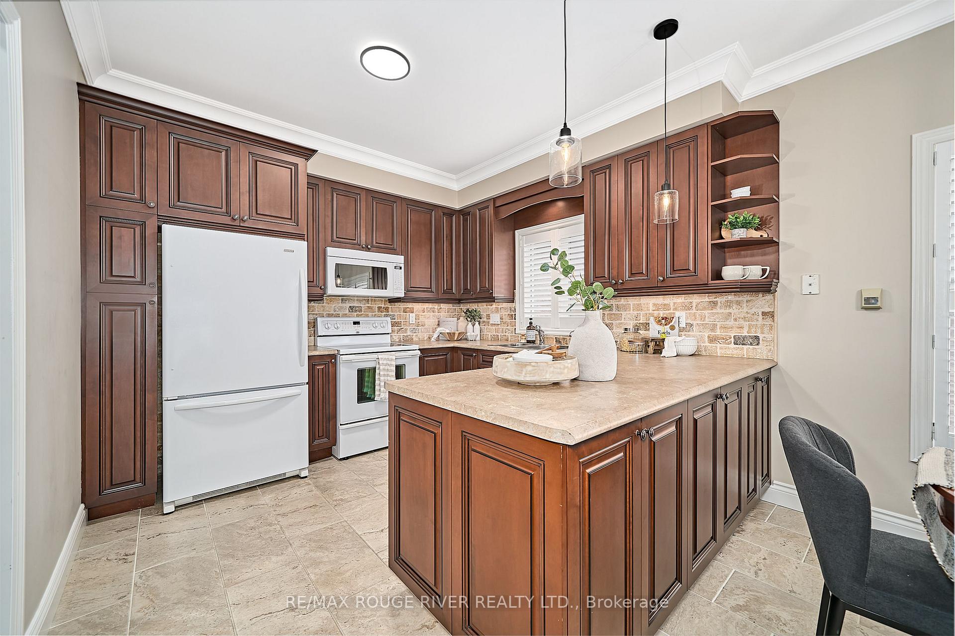 Photo 30 of 247 Waterbury Crescent, Scugog, Port Perry — HOMEH