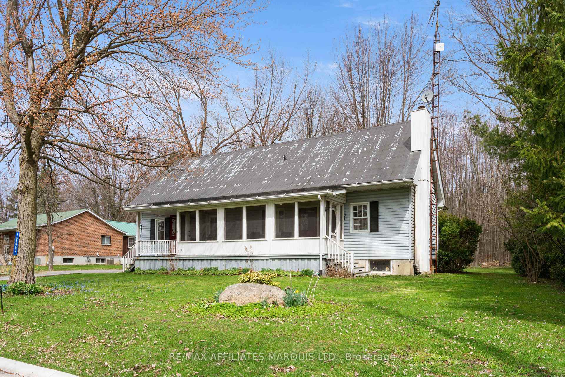 Photo 1 of 19667 Warren Street, South Glengarry, South Glengarry (Charlottenburgh) Twp — HOMEH