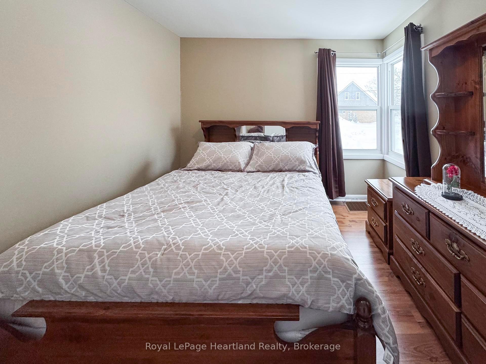 Photo 18 of 126 Sanders Street E, South Huron, Exeter — HOMEH