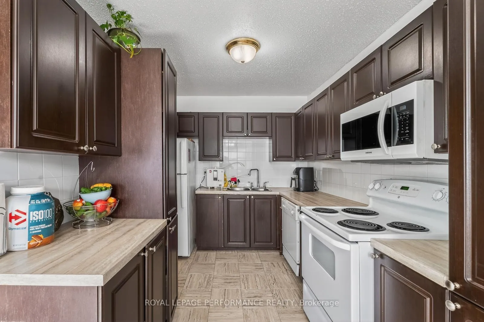 Photo 5 of Unit 57, 2642 Moncton Road, Ottawa, Queensway Terrace North — HOMEH