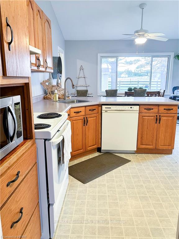 Photo 14 of 157 Huron Street E, South Huron, Exeter — HOMEH
