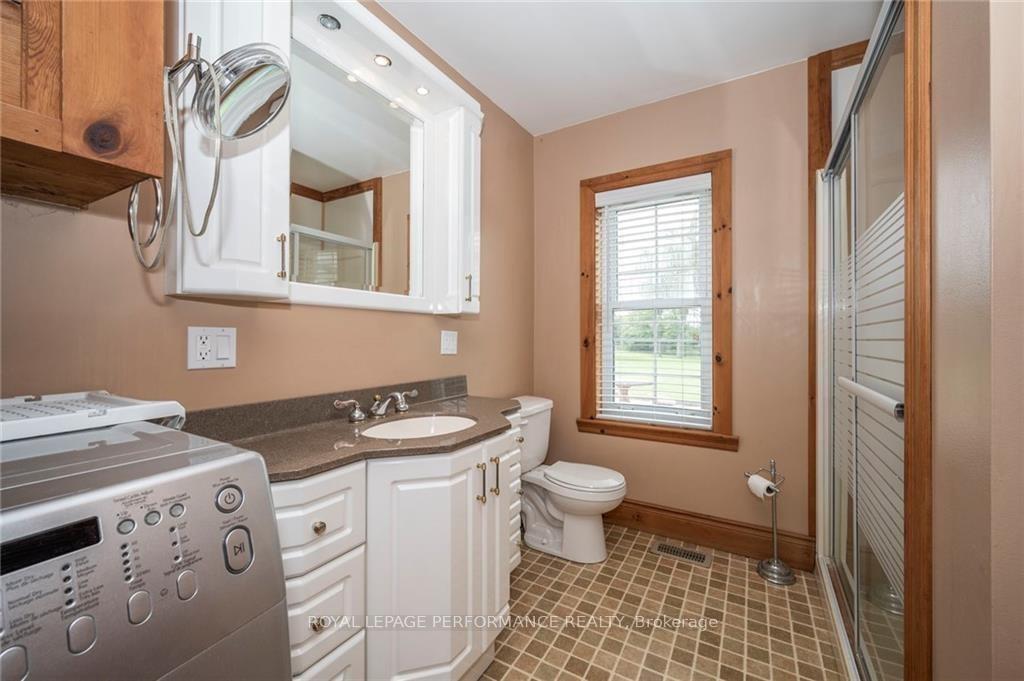 Photo 10 of 21129 Concession 9 Road, South Glengarry, South Glengarry (Lancaster) Twp — HOMEH