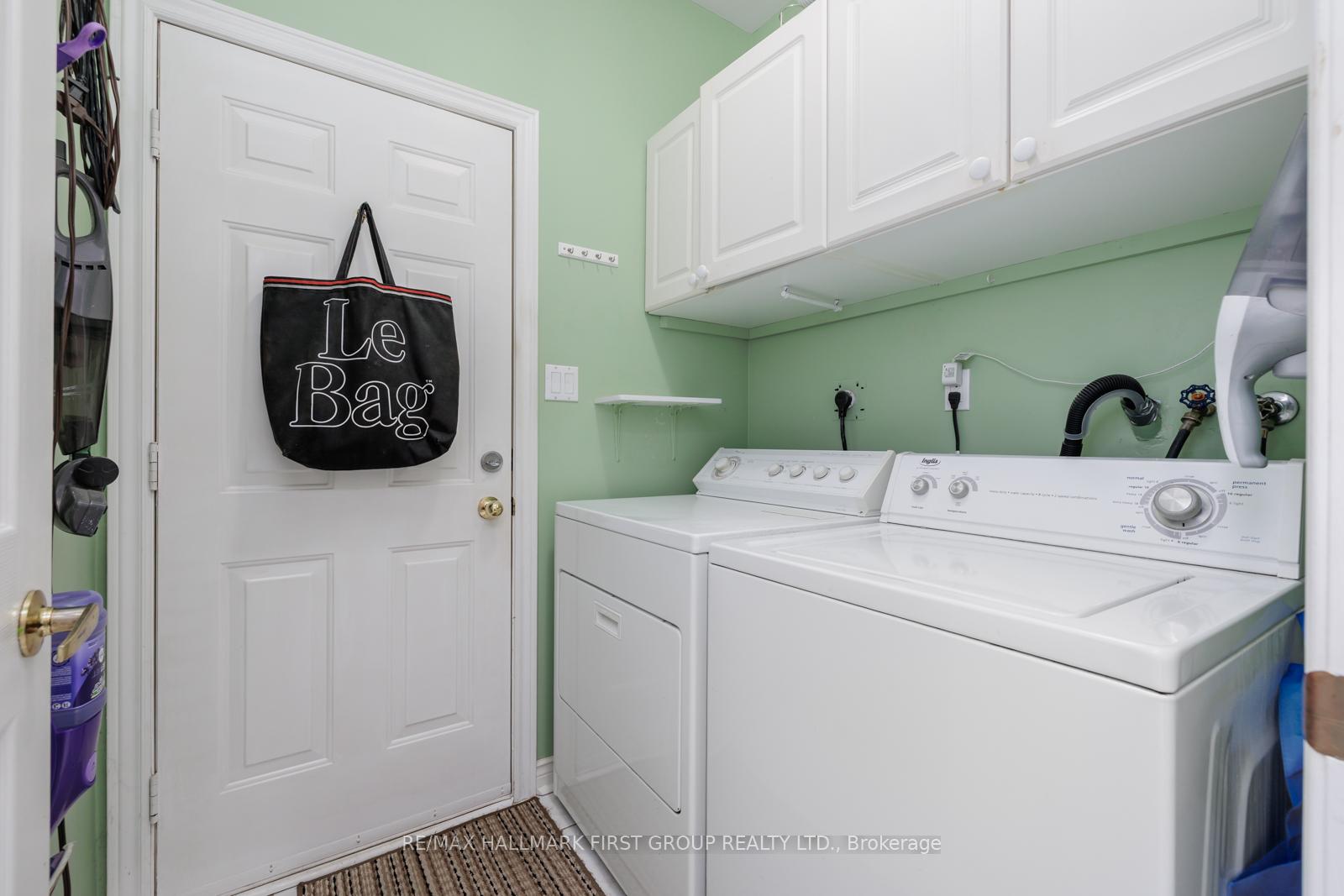 Photo 15 of 8 South Garden Court, Scugog, Port Perry — HOMEH