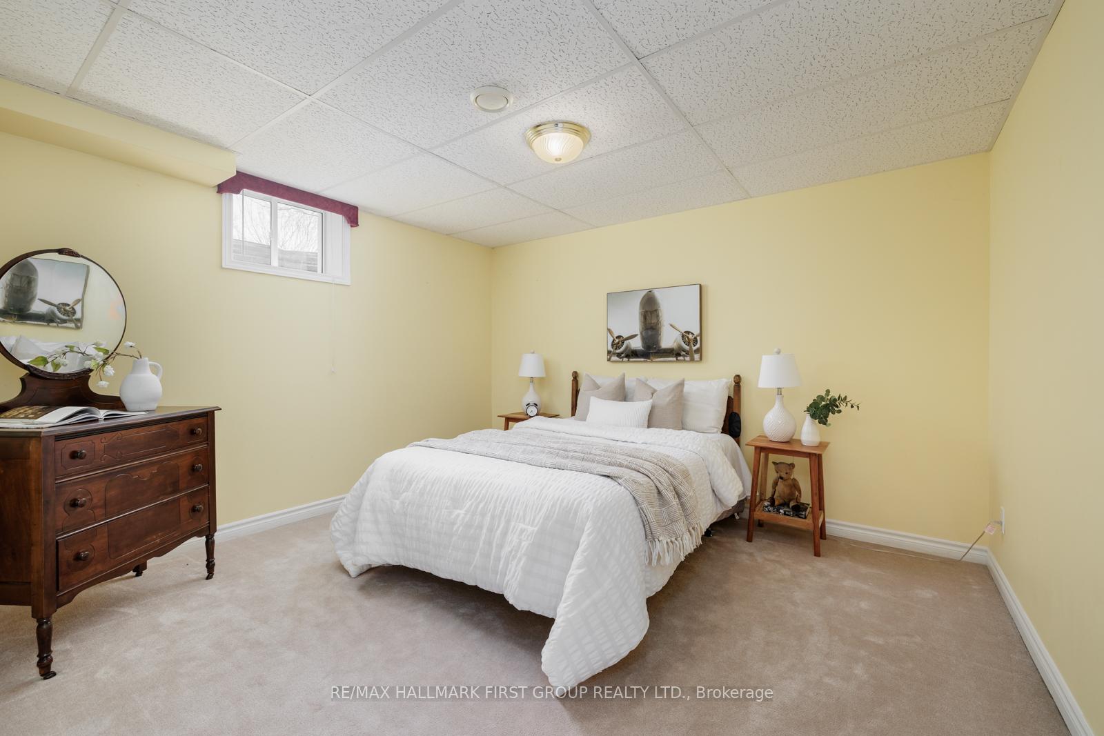 Photo 19 of 8 South Garden Court, Scugog, Port Perry — HOMEH