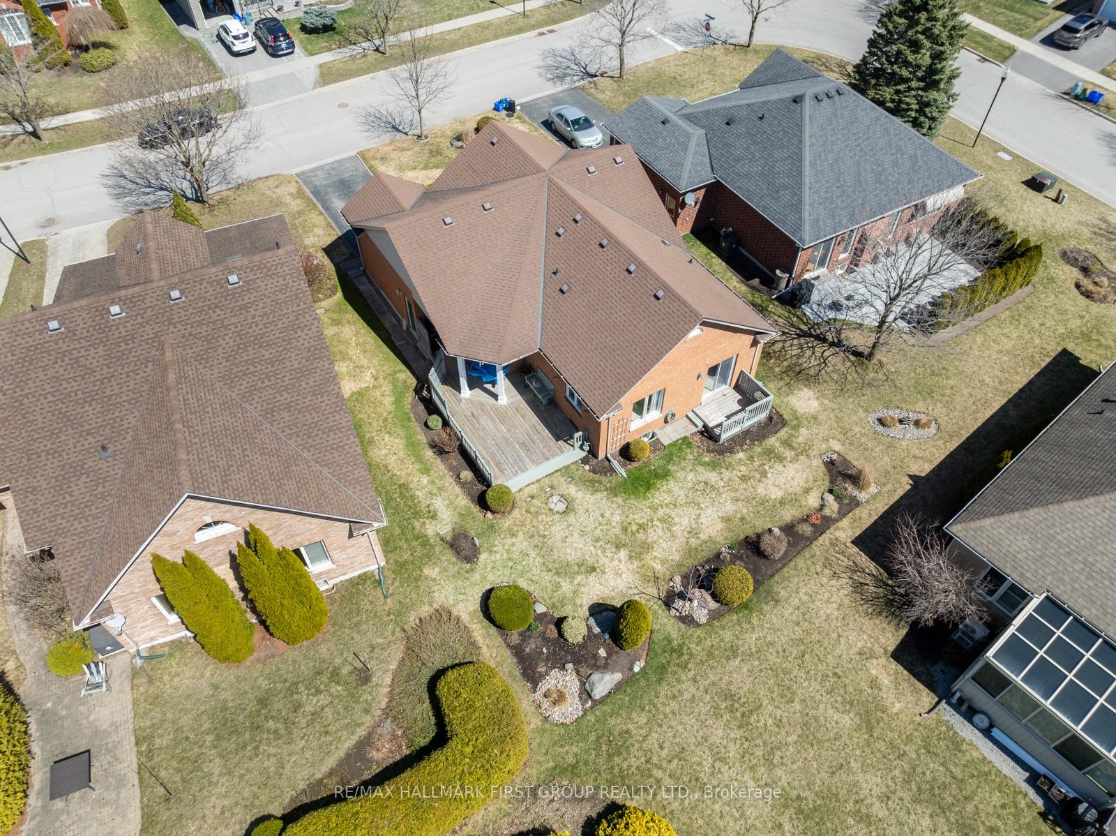 Photo 24 of 8 South Garden Court, Scugog, Port Perry — HOMEH