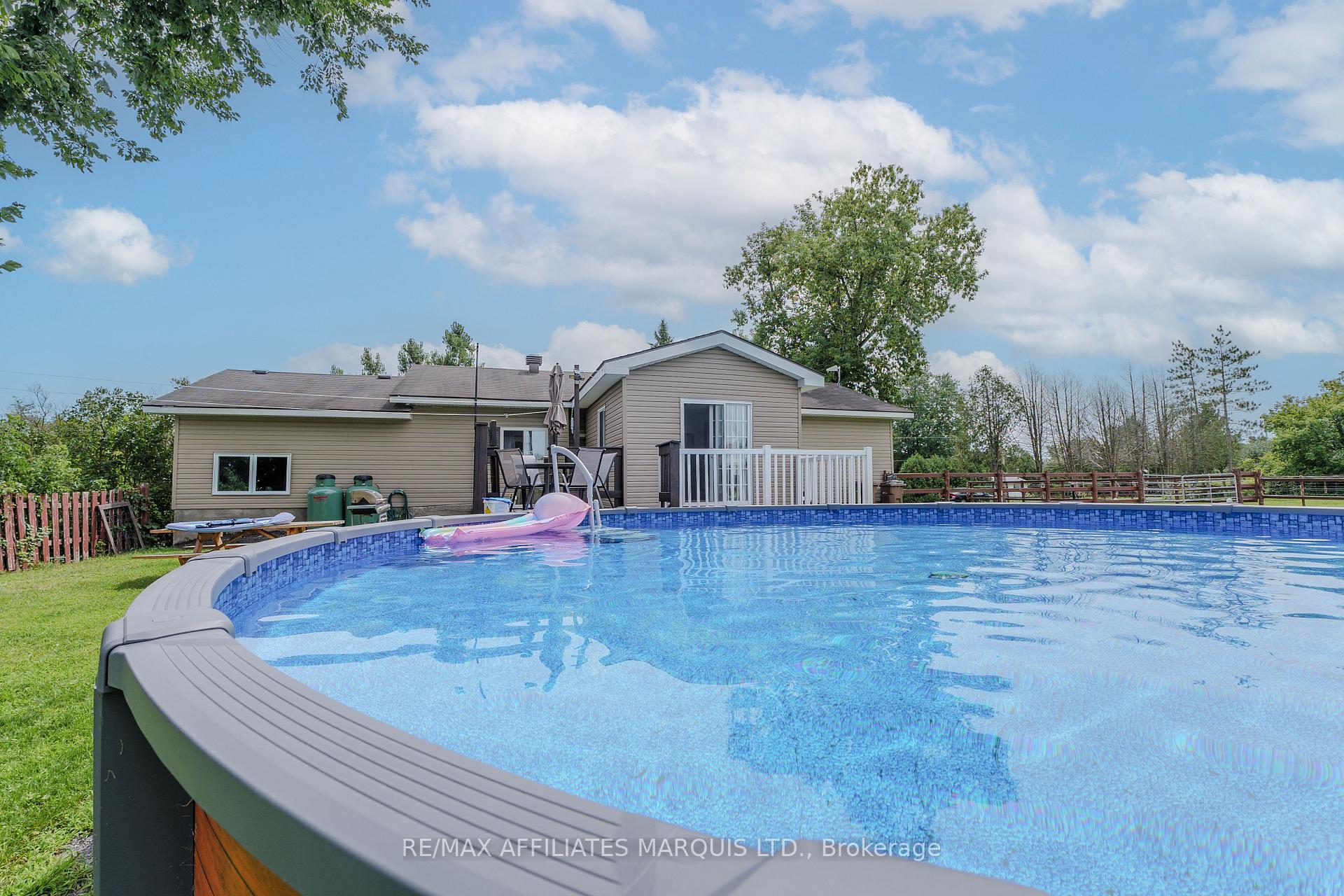 Photo 10 of 20169 Beaupre Road, South Glengarry, South Glengarry (Charlottenburgh) Twp — HOMEH