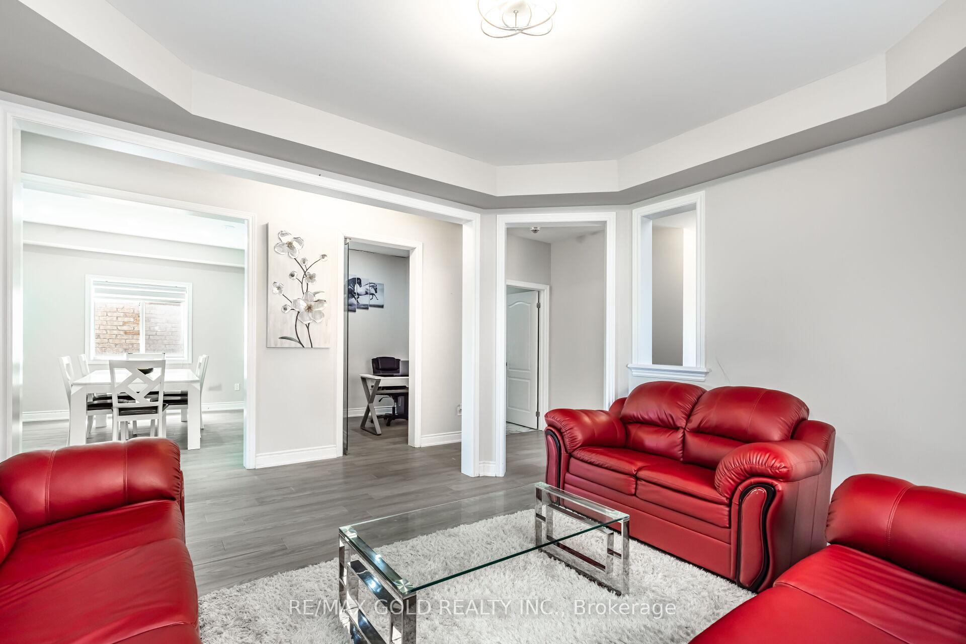 Photo 10 of 124 Morden Drive W, Shelburne — HOMEH