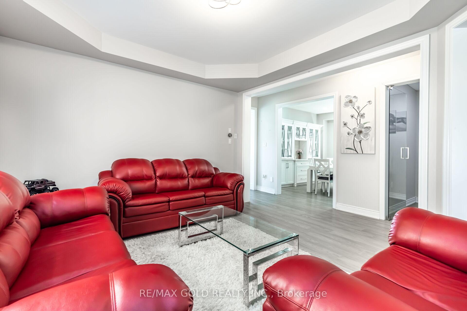 Photo 11 of 124 Morden Drive W, Shelburne — HOMEH