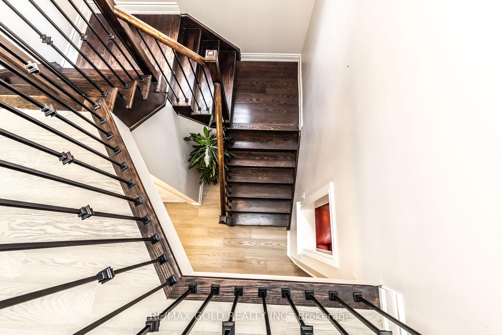 Photo 21 of 124 Morden Drive W, Shelburne — HOMEH