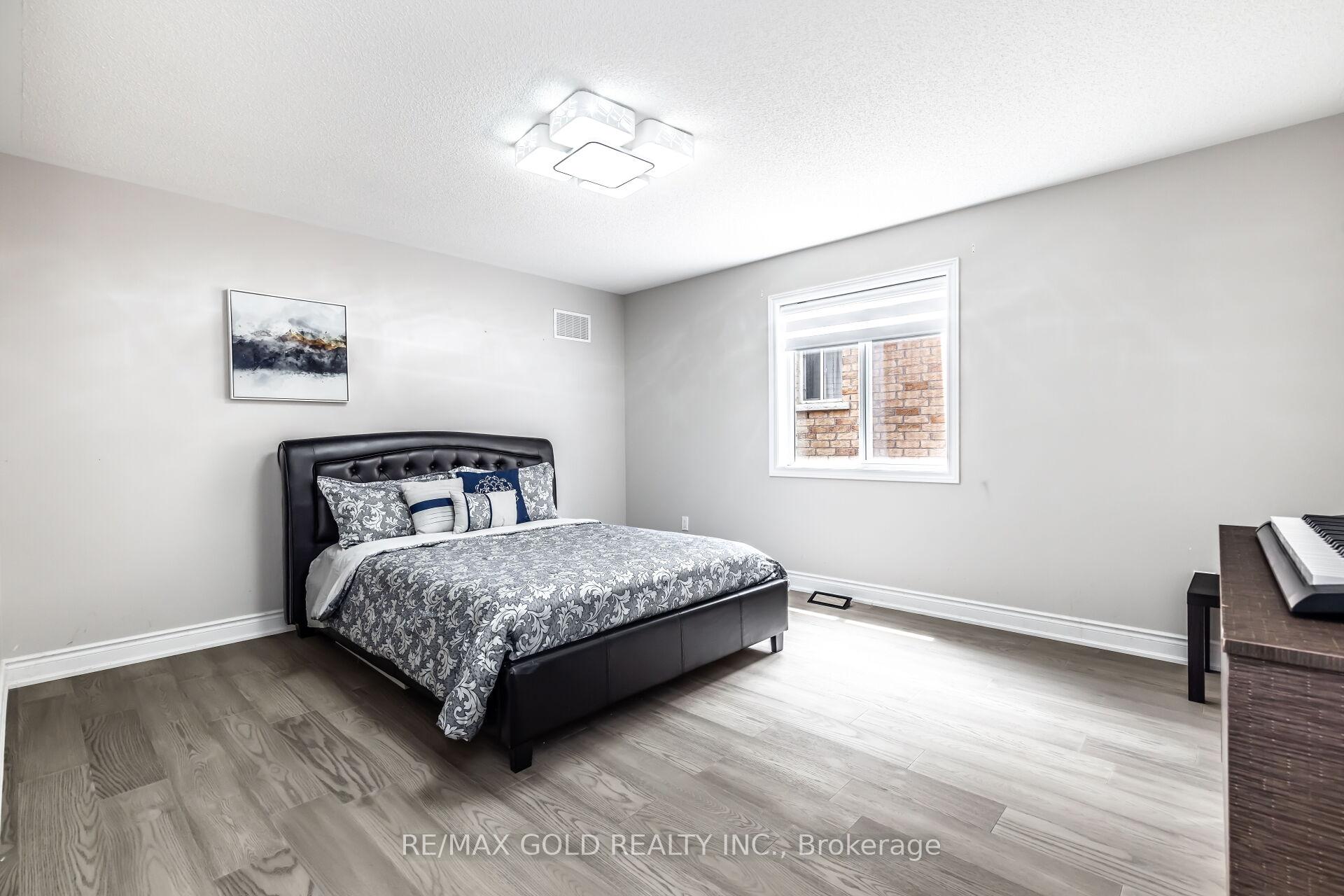 Photo 30 of 124 Morden Drive W, Shelburne — HOMEH