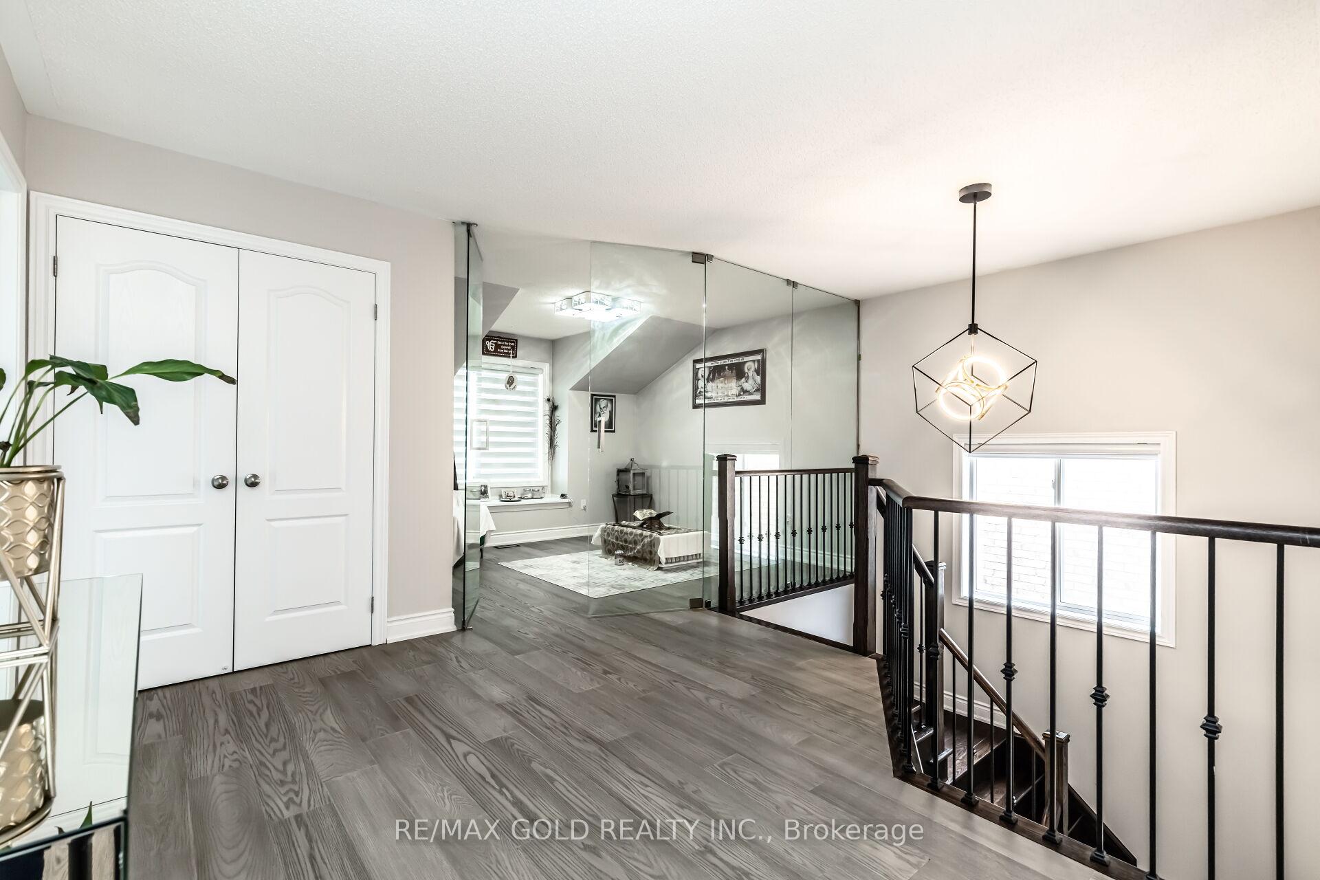 Photo 32 of 124 Morden Drive W, Shelburne — HOMEH
