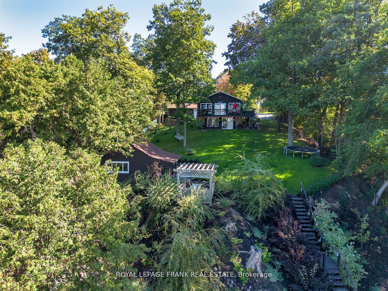 Photo 8 of 4 Pettet Drive, Scugog, Port Perry — HOMEH