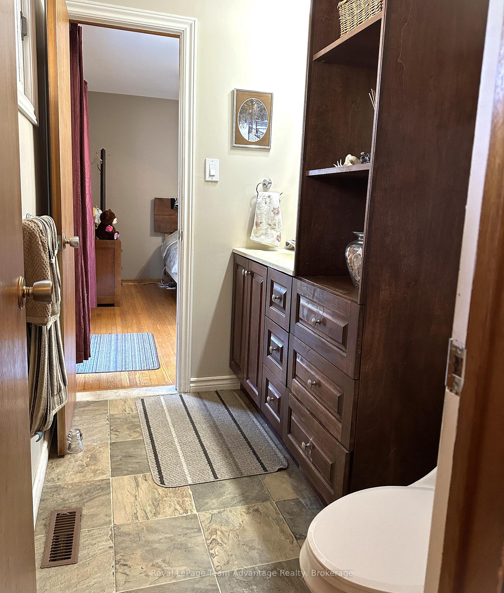 Photo 20 of 709 141 Highway, Seguin — HOMEH