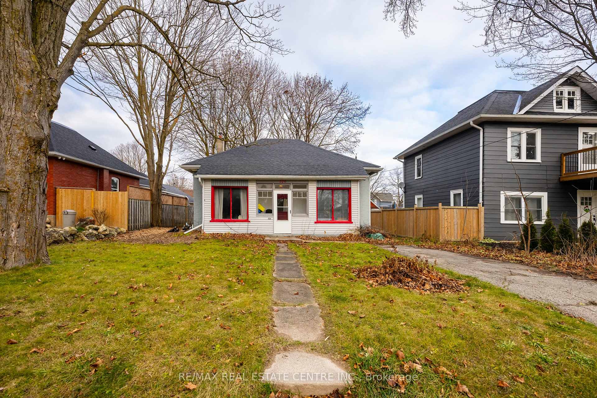 Photo 2 of 326 Andrew Street, Shelburne — HOMEH
