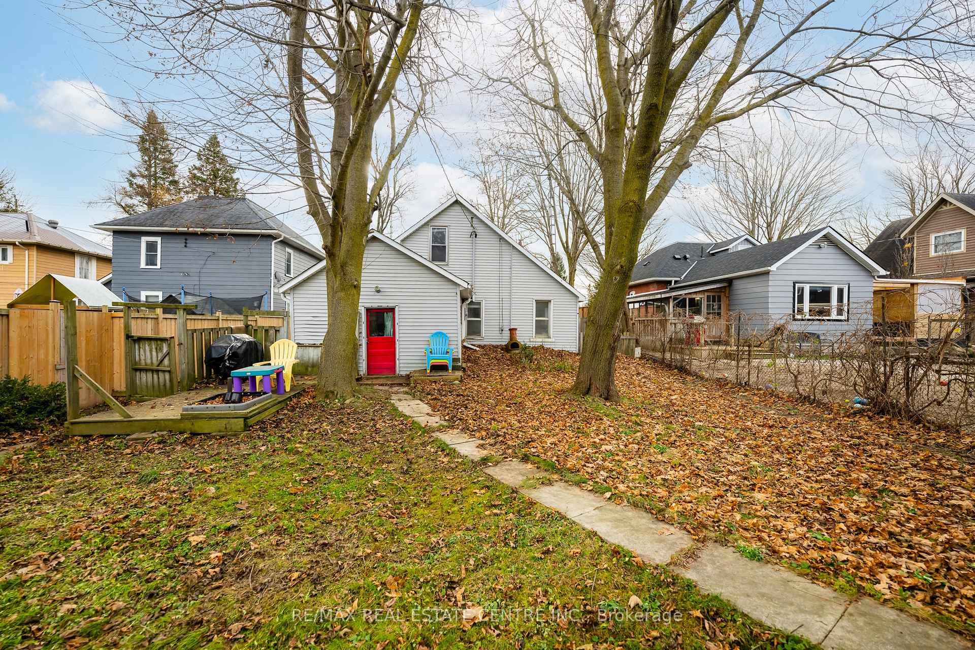 Photo 7 of 326 Andrew Street, Shelburne — HOMEH
