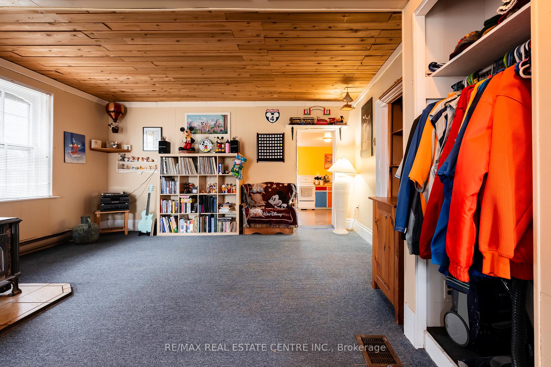 Photo 9 of 326 Andrew Street, Shelburne — HOMEH