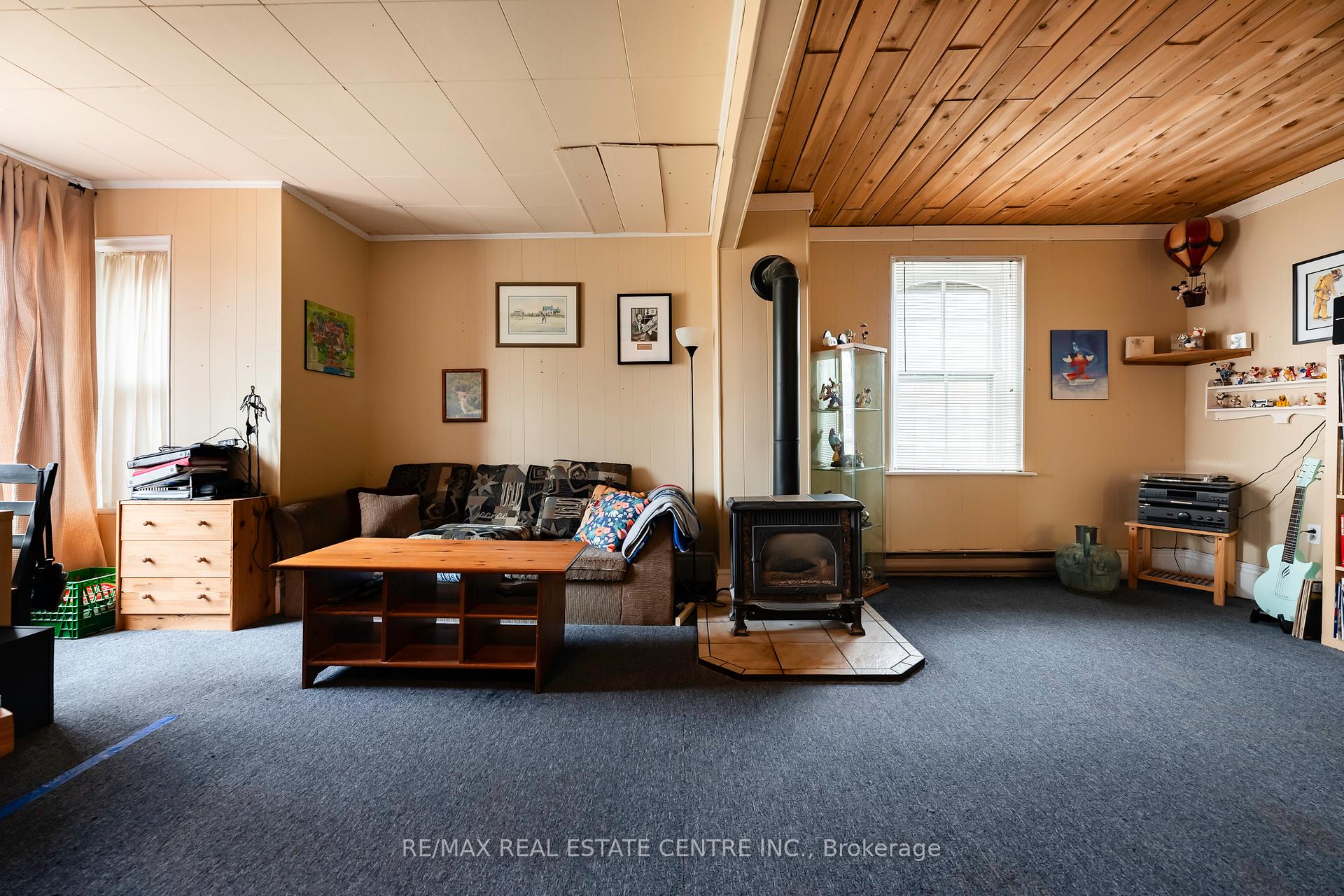 Photo 10 of 326 Andrew Street, Shelburne — HOMEH