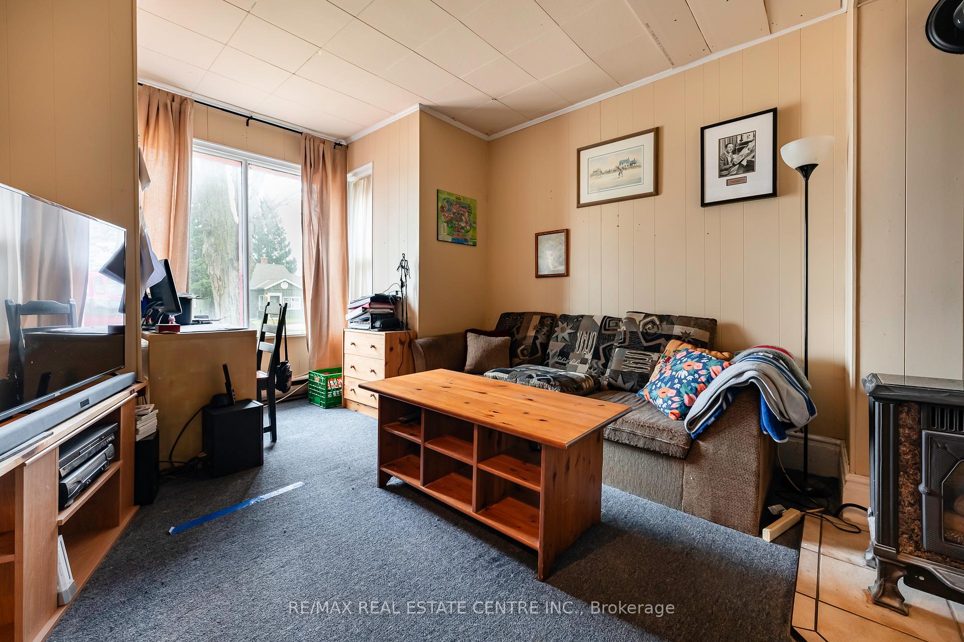 Photo 12 of 326 Andrew Street, Shelburne — HOMEH