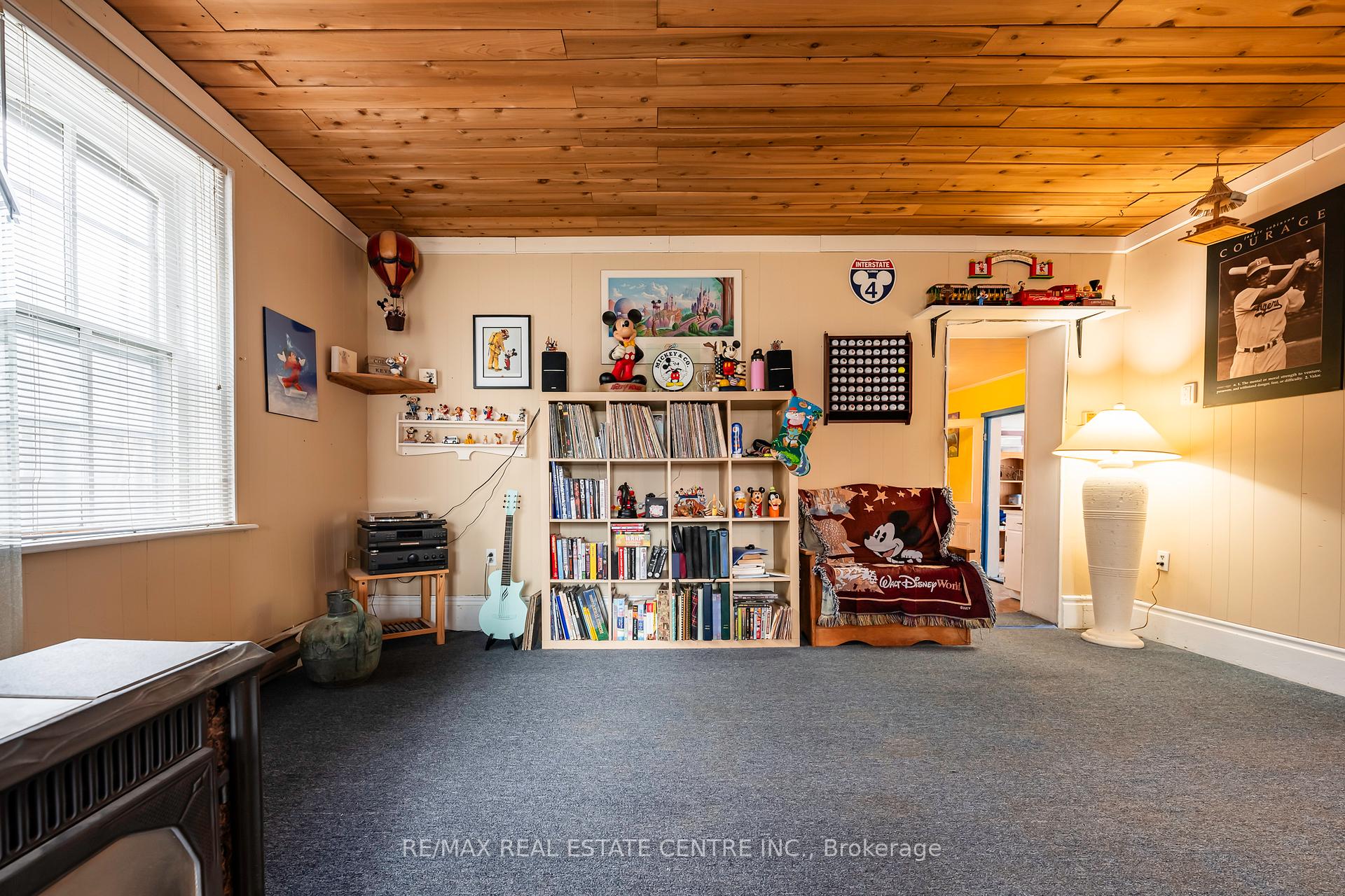Photo 13 of 326 Andrew Street, Shelburne — HOMEH