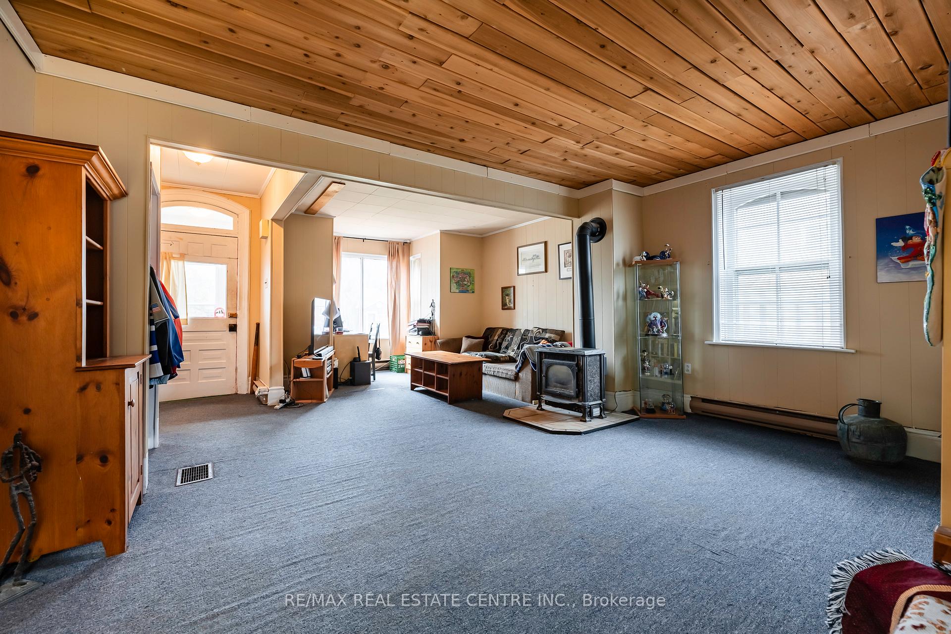 Photo 14 of 326 Andrew Street, Shelburne — HOMEH