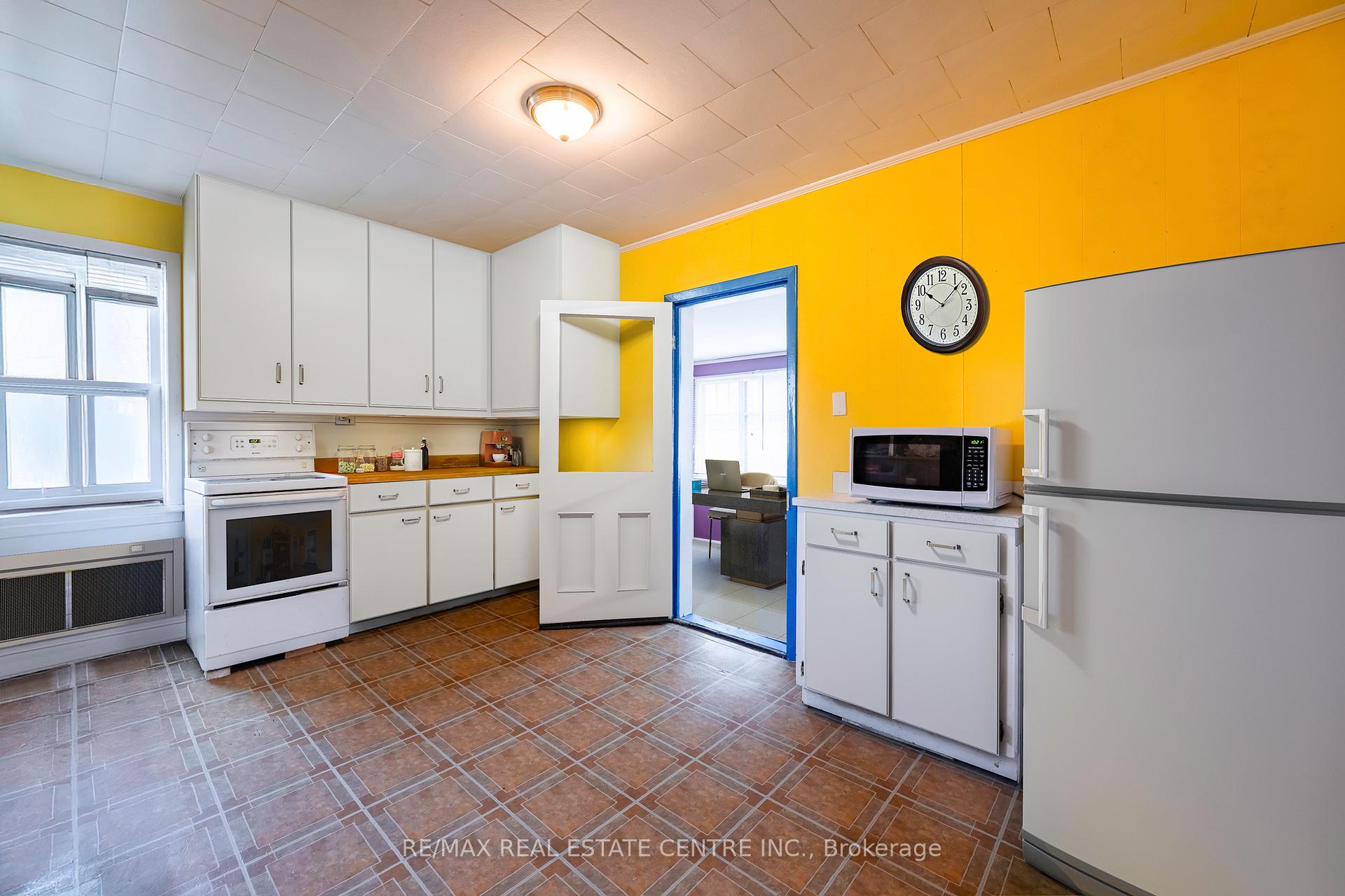 Photo 22 of 326 Andrew Street, Shelburne — HOMEH