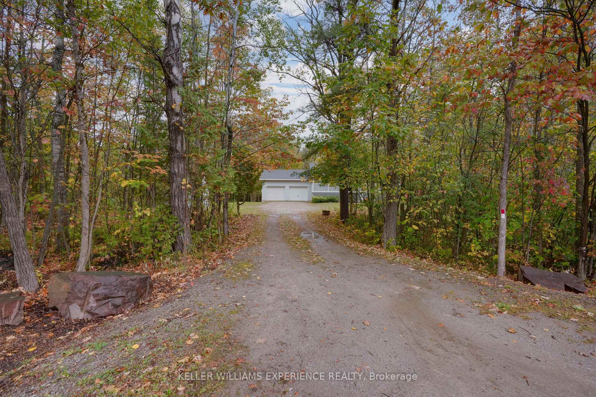 Photo 2 of 2372 Kinnear Side Road, Severn, Rural Severn — HOMEH