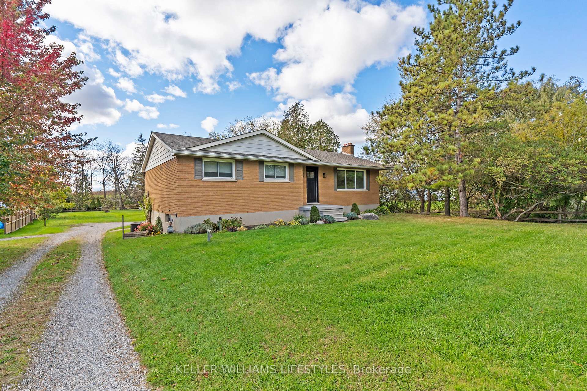 Photo 2 of 10759 Sunset Road, Southwold, Talbotville — HOMEH
