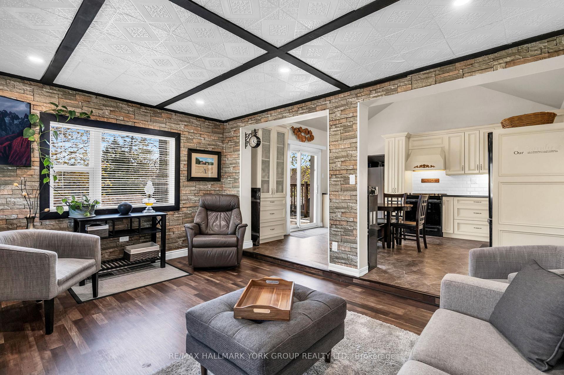 Photo 5 of 152 Centre Street, Scugog, Rural Scugog — HOMEH