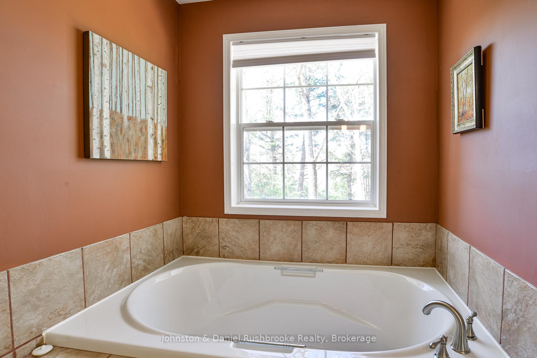 Photo 23 of 26 Woodland Drive, Seguin — HOMEH
