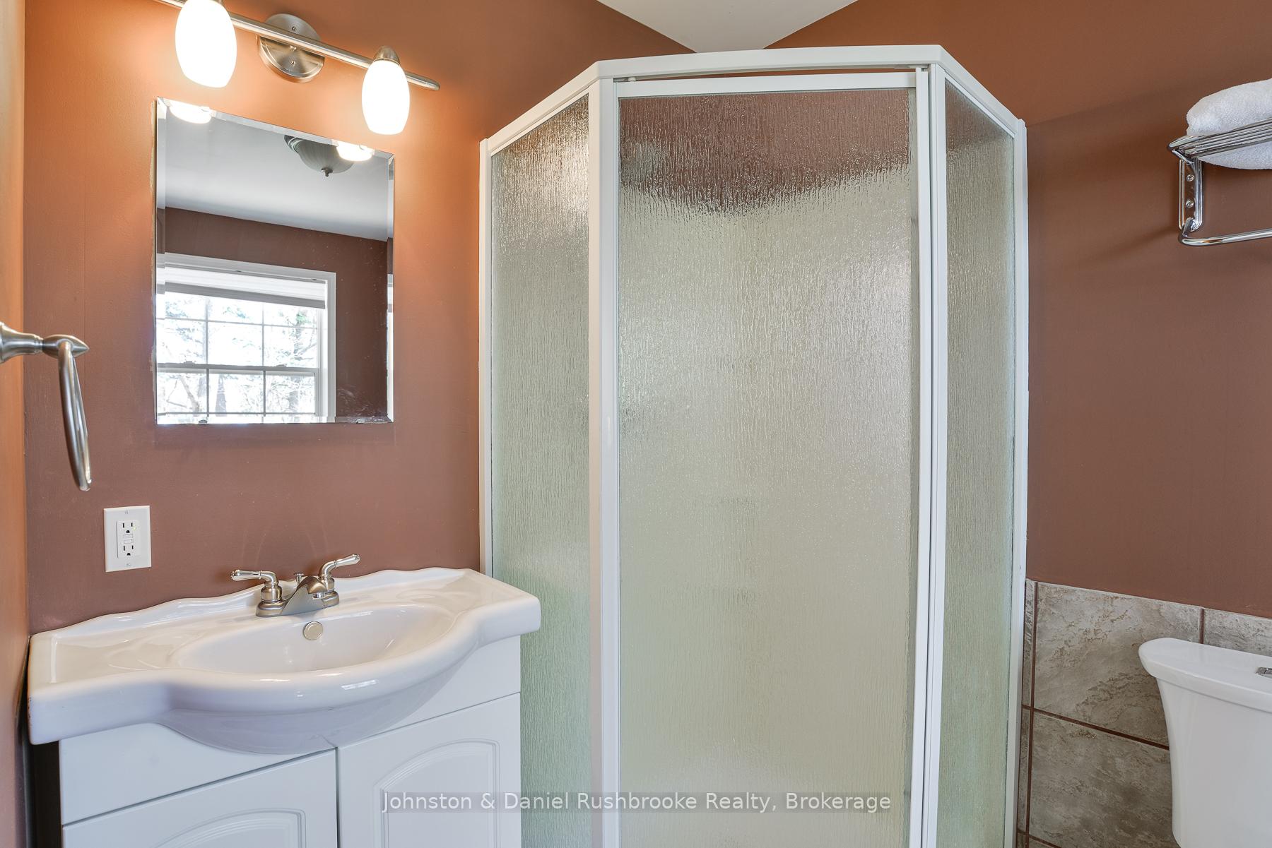 Photo 24 of 26 Woodland Drive, Seguin — HOMEH