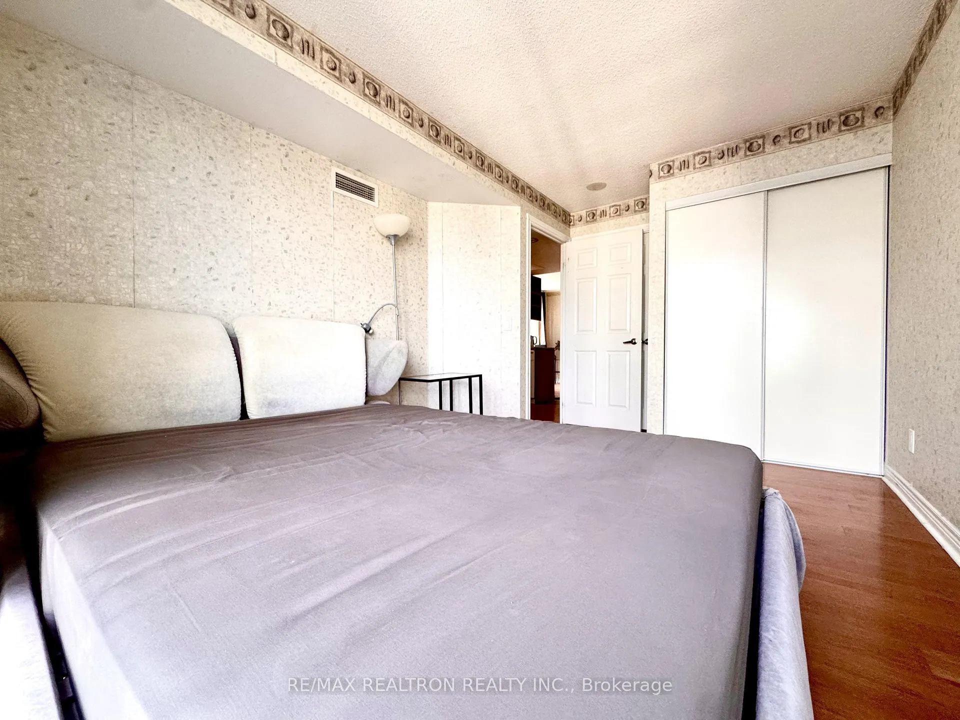 Photo 13 of Unit 2202, 763 Bay Street, Toronto, Bay Street Corridor — HOMEH