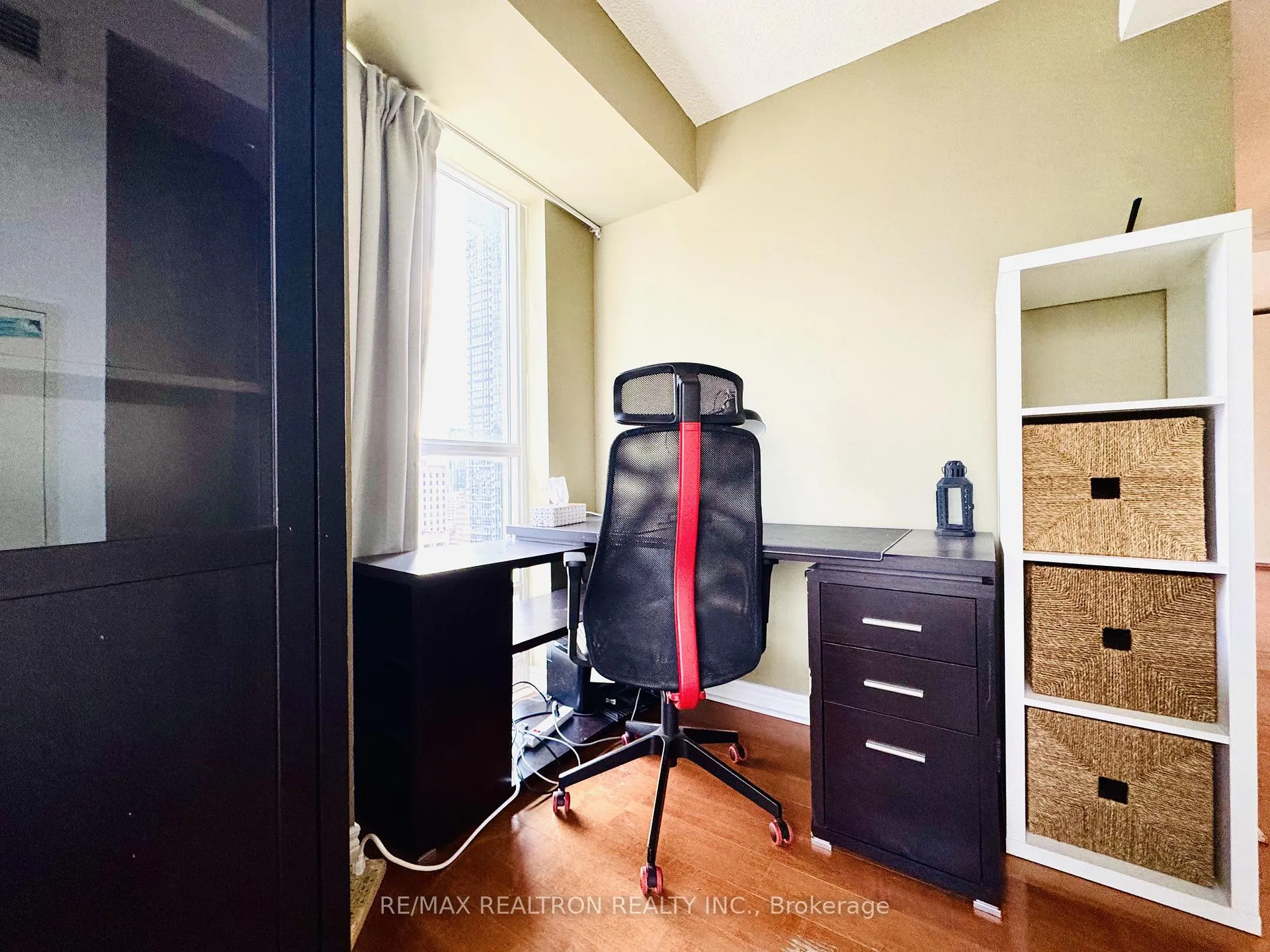 Photo 15 of Unit 2202, 763 Bay Street, Toronto, Bay Street Corridor — HOMEH