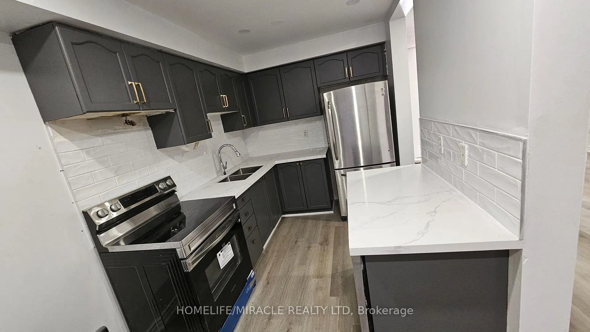 Photo 6 of 13 Prince Crescent, Brampton, Northwest Sandalwood Parkway — HOMEH