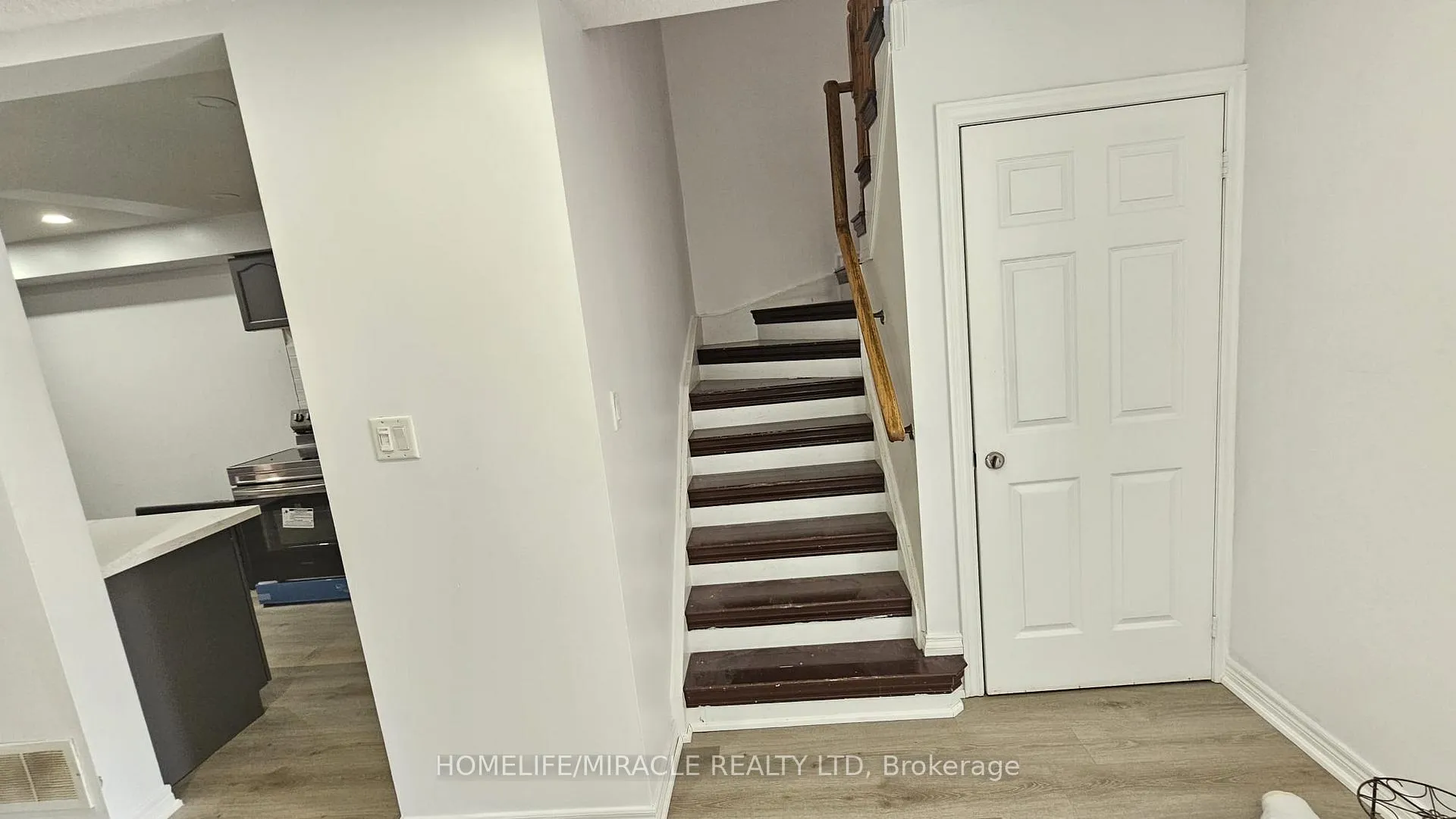 Photo 7 of 13 Prince Crescent, Brampton, Northwest Sandalwood Parkway — HOMEH