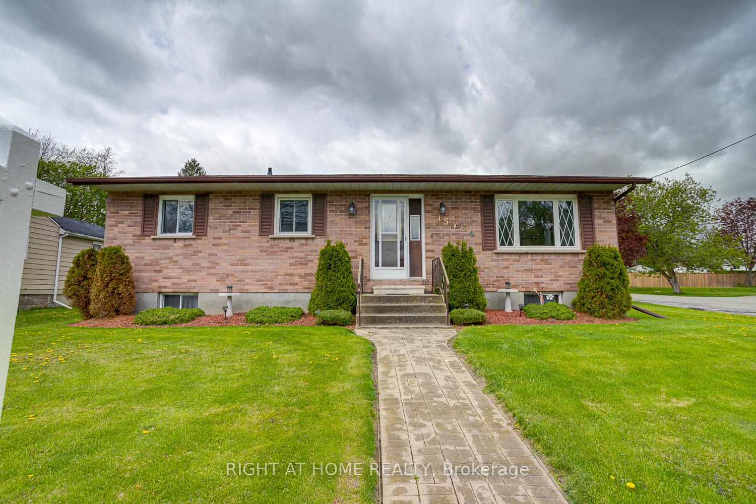Photo 1 of 15734 Simcoe Road, Scugog, Port Perry — HOMEH