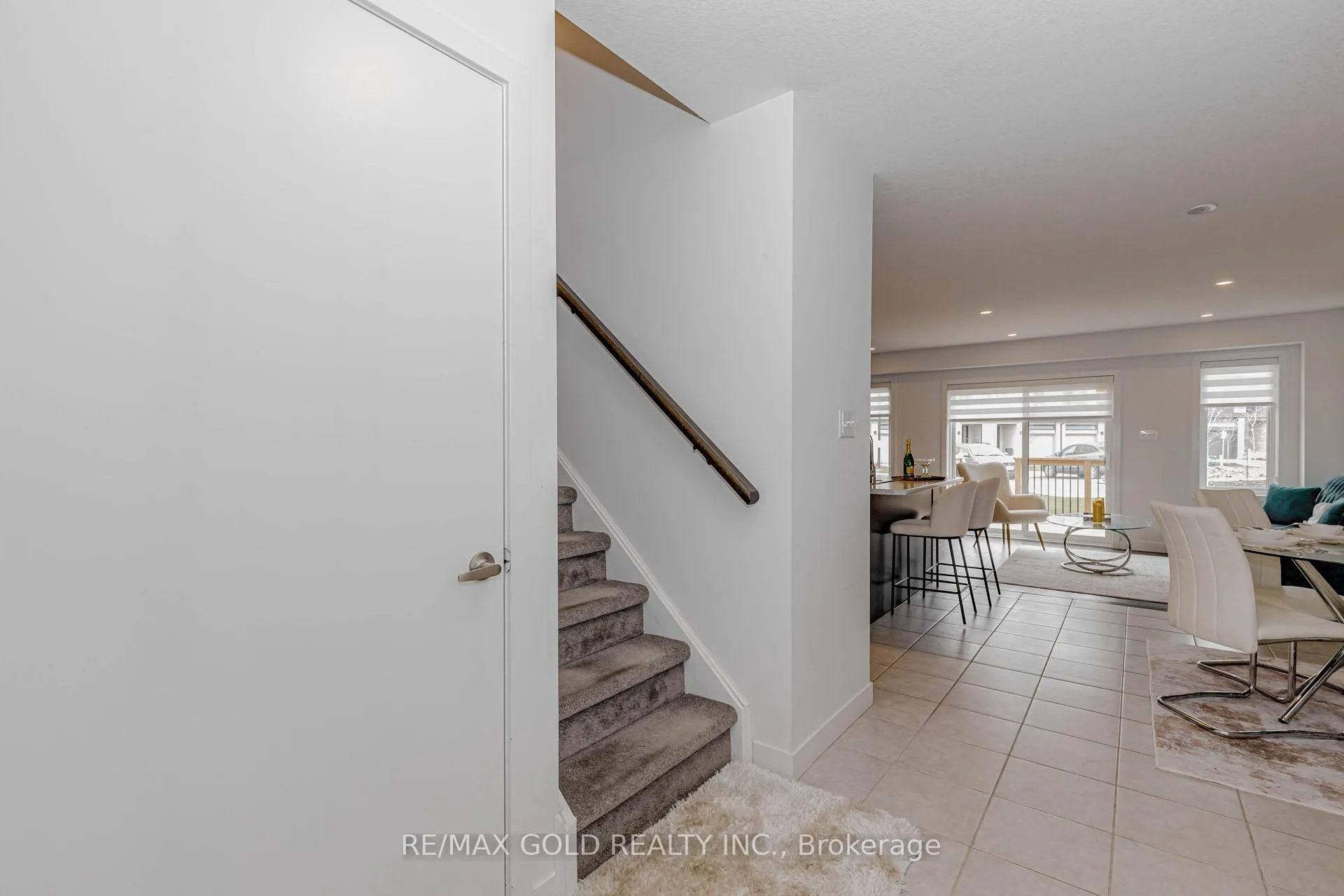 Photo 6 of 75 Pony Way, Kitchener — HOMEH