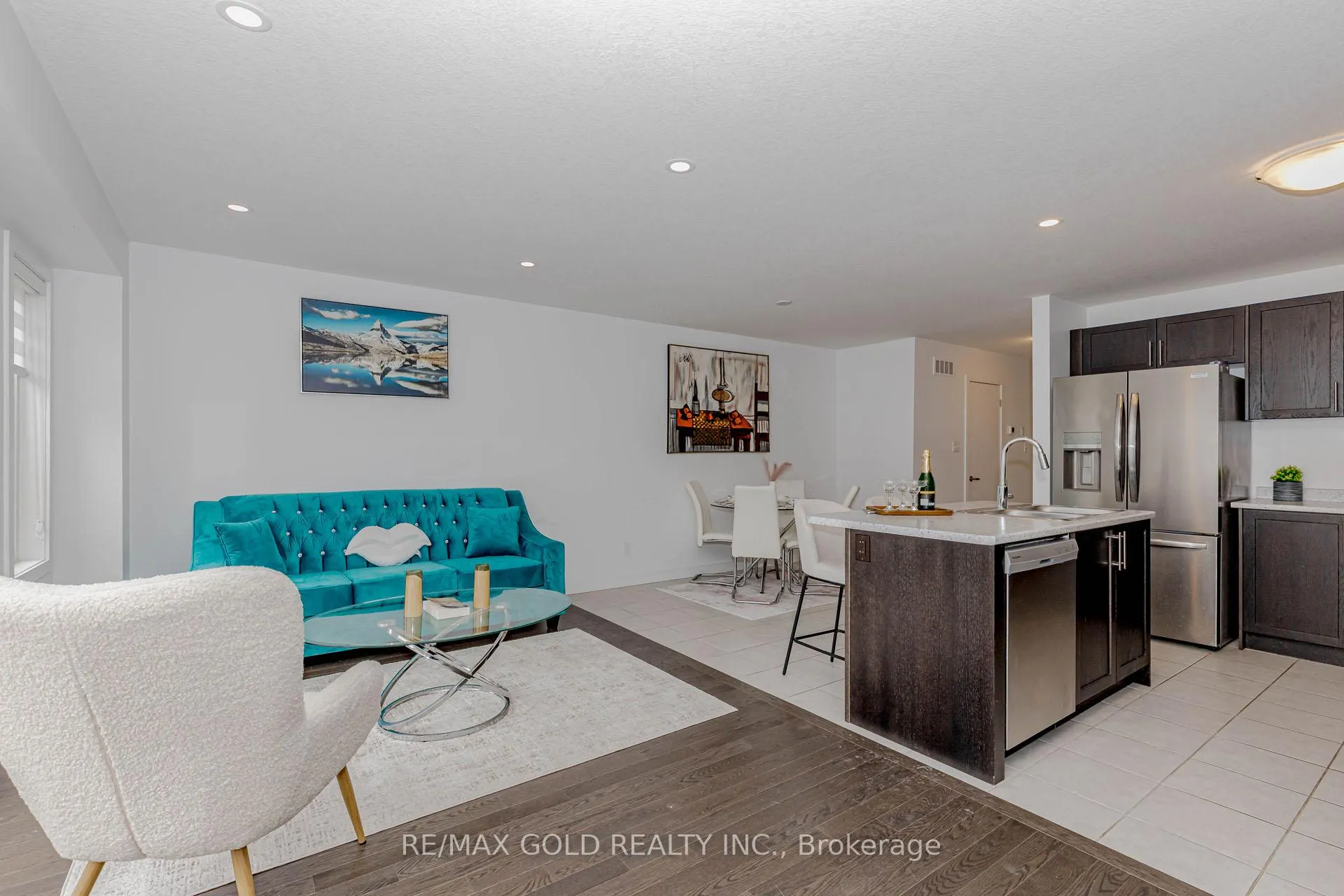 Photo 19 of 75 Pony Way, Kitchener — HOMEH