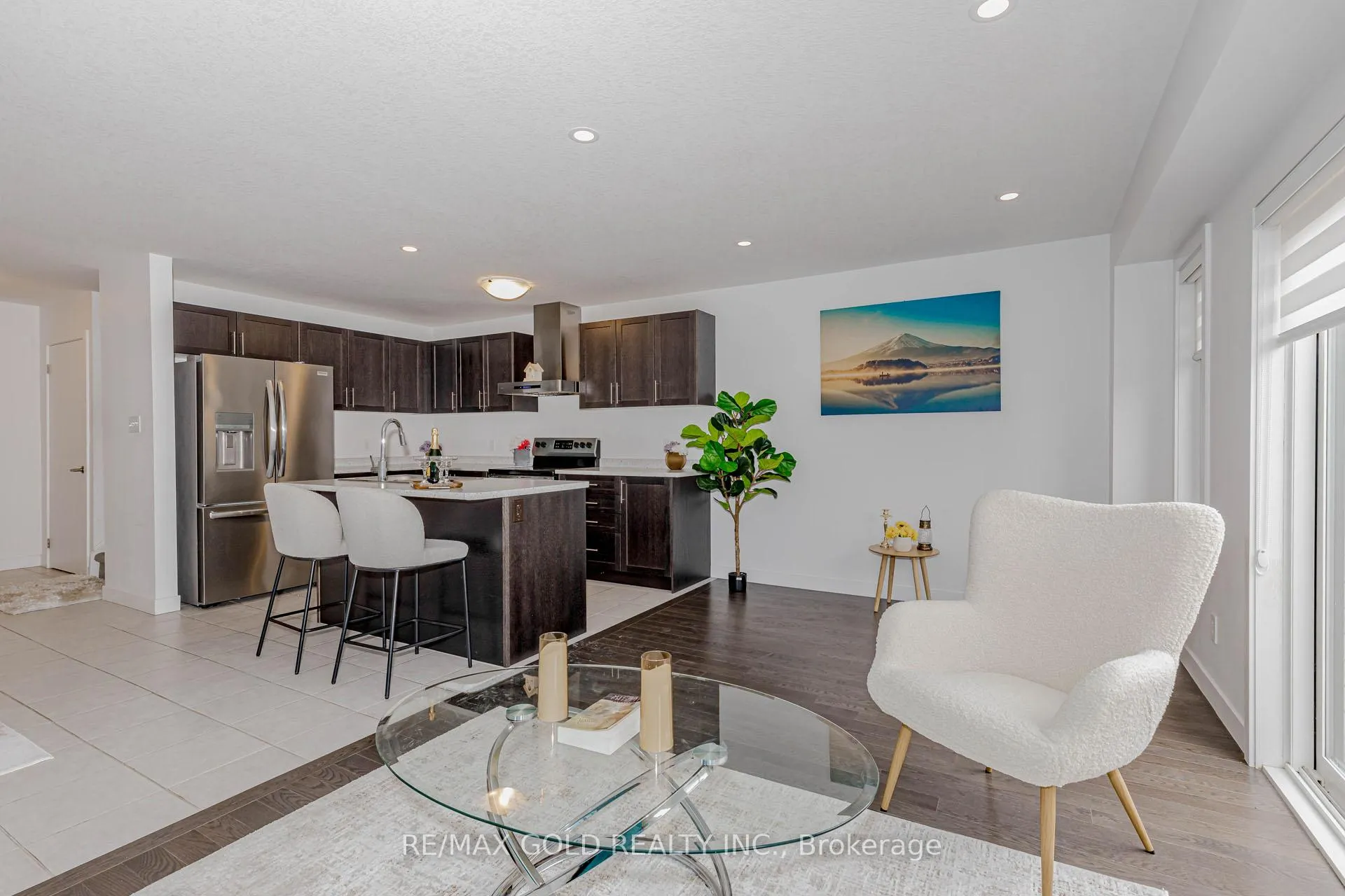 Photo 21 of 75 Pony Way, Kitchener — HOMEH