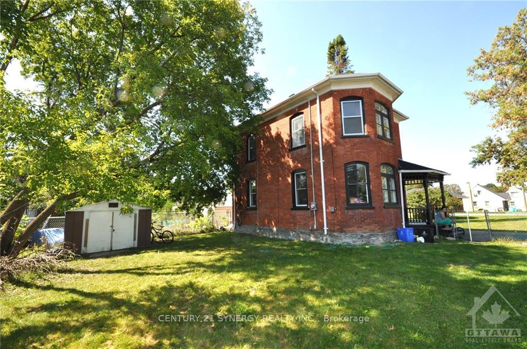 Photo 6 of 74 Jasper Avenue, Smiths Falls — HOMEH