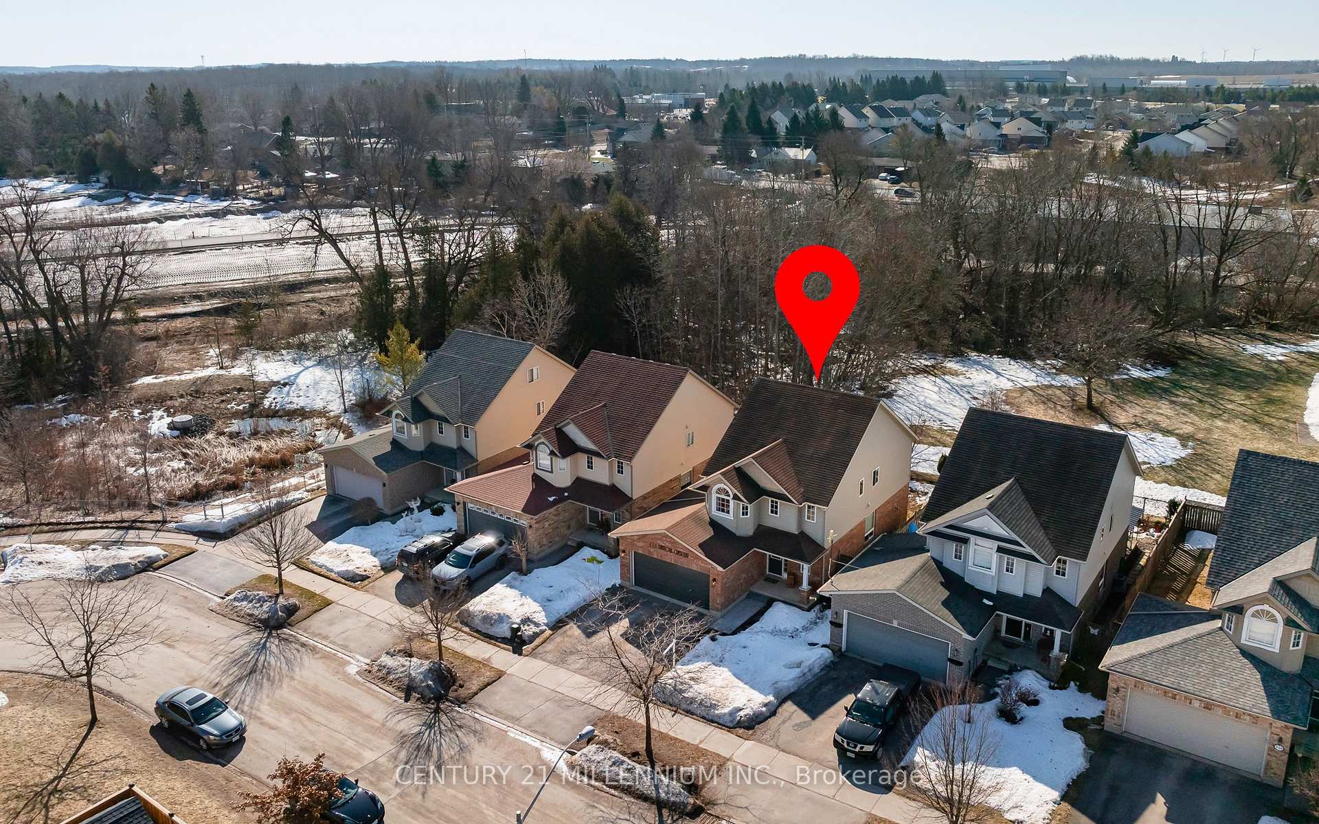 Photo 2 of 416 Rintoul Crescent, Shelburne — HOMEH