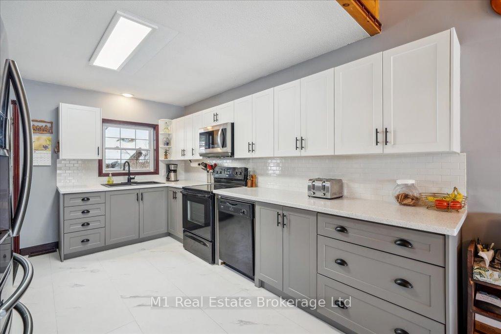 Photo 6 of 16A Hayhoe Road, Seguin — HOMEH